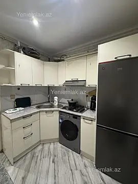 Satılır 3 otaqlı köhnə tikili 85 m²