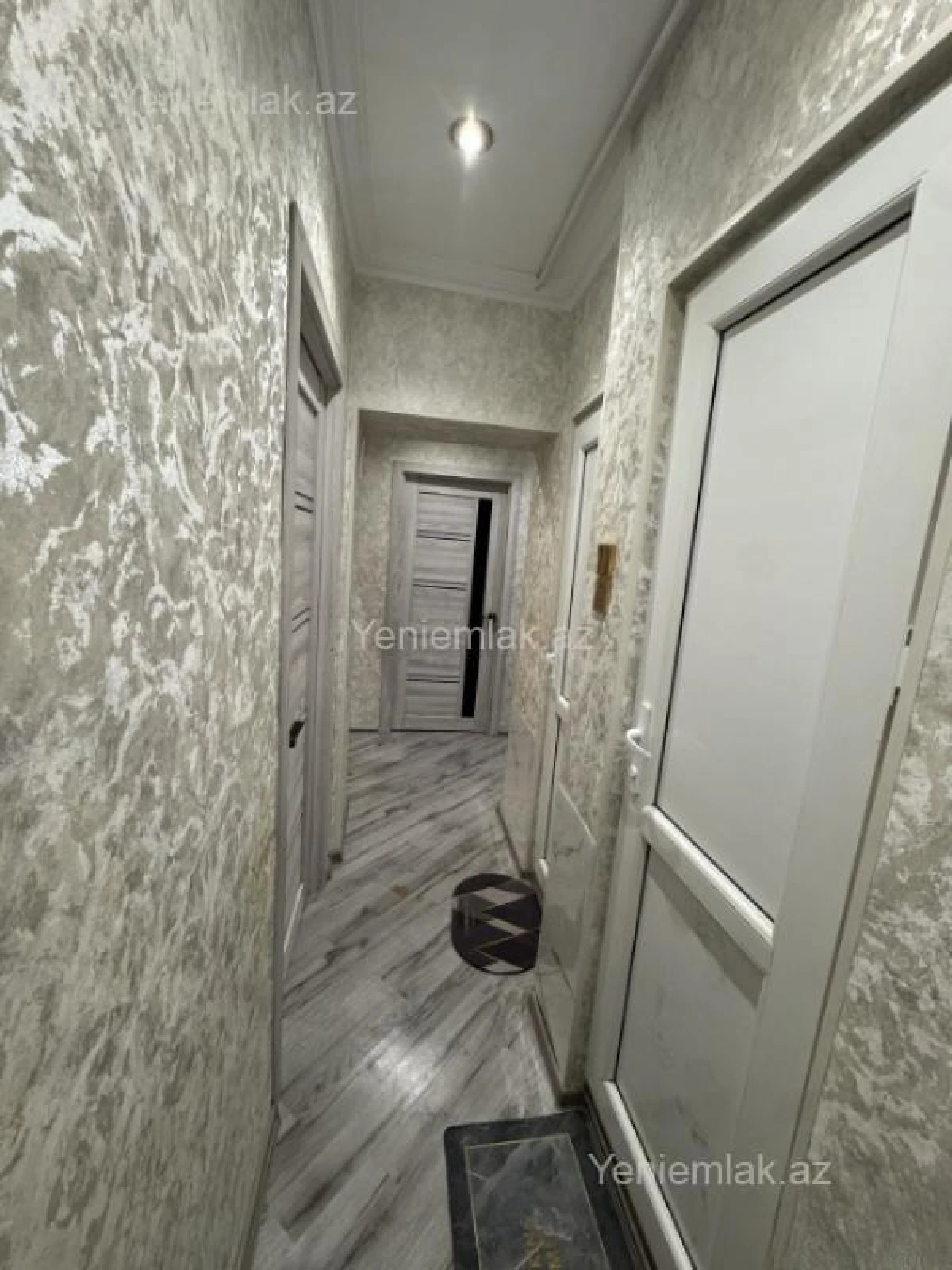 Satılır 3 otaqlı köhnə tikili 85 m²