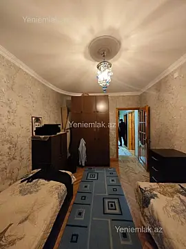 Satılır 3 otaqlı köhnə tikili 90 m²