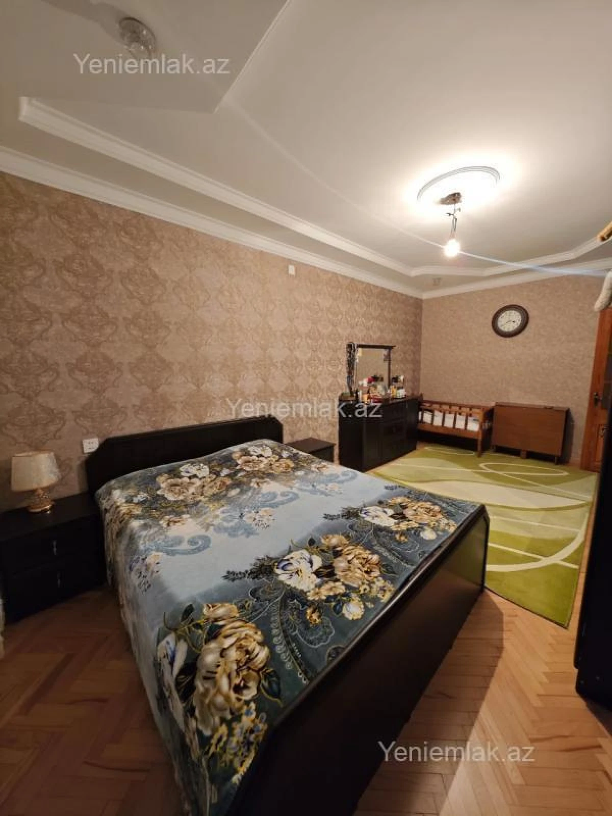 Satılır 3 otaqlı köhnə tikili 90 m²