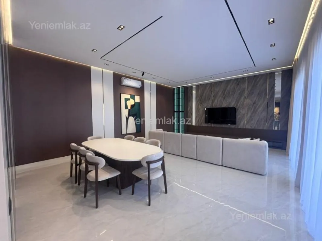 Satılır 5 otaqlı həyət evi 250 m²