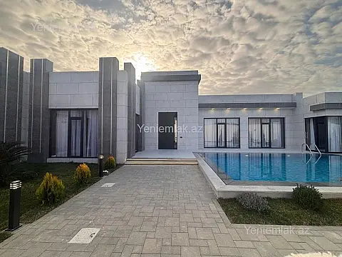 Satılır 5 otaqlı həyət evi 250 m²