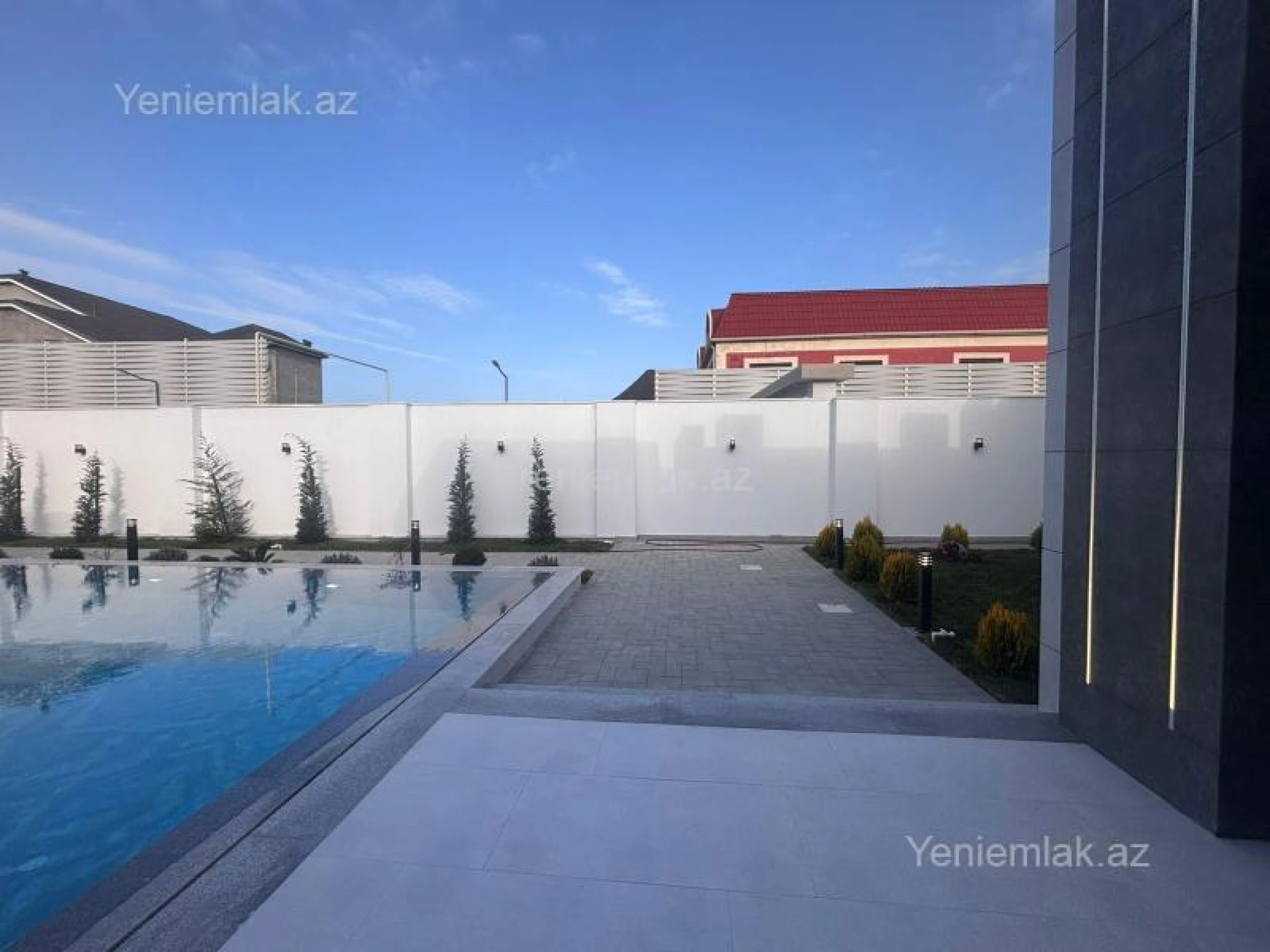 Satılır 5 otaqlı həyət evi 250 m²