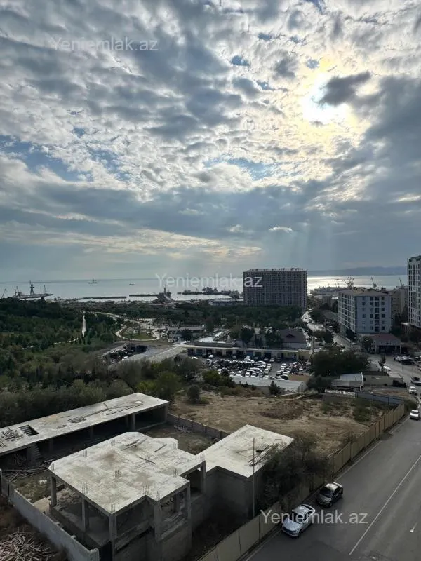 Satılır 3 otaqlı yeni tikili 110 m²