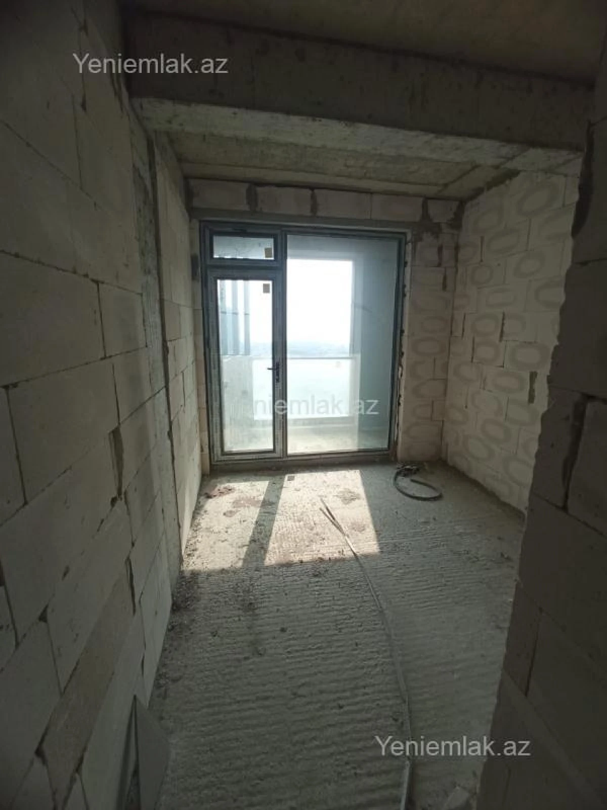 Satılır 3 otaqlı yeni tikili 110 m²