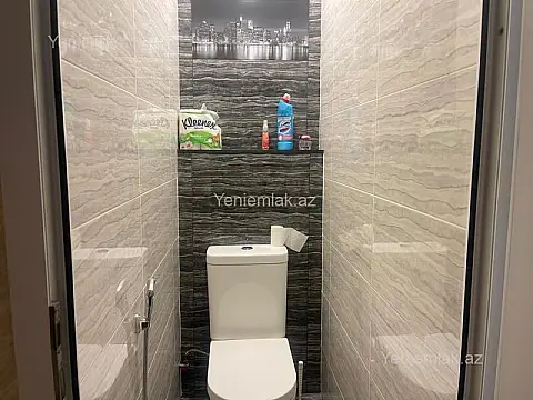 Satılır 2 otaqlı köhnə tikili 65 m²