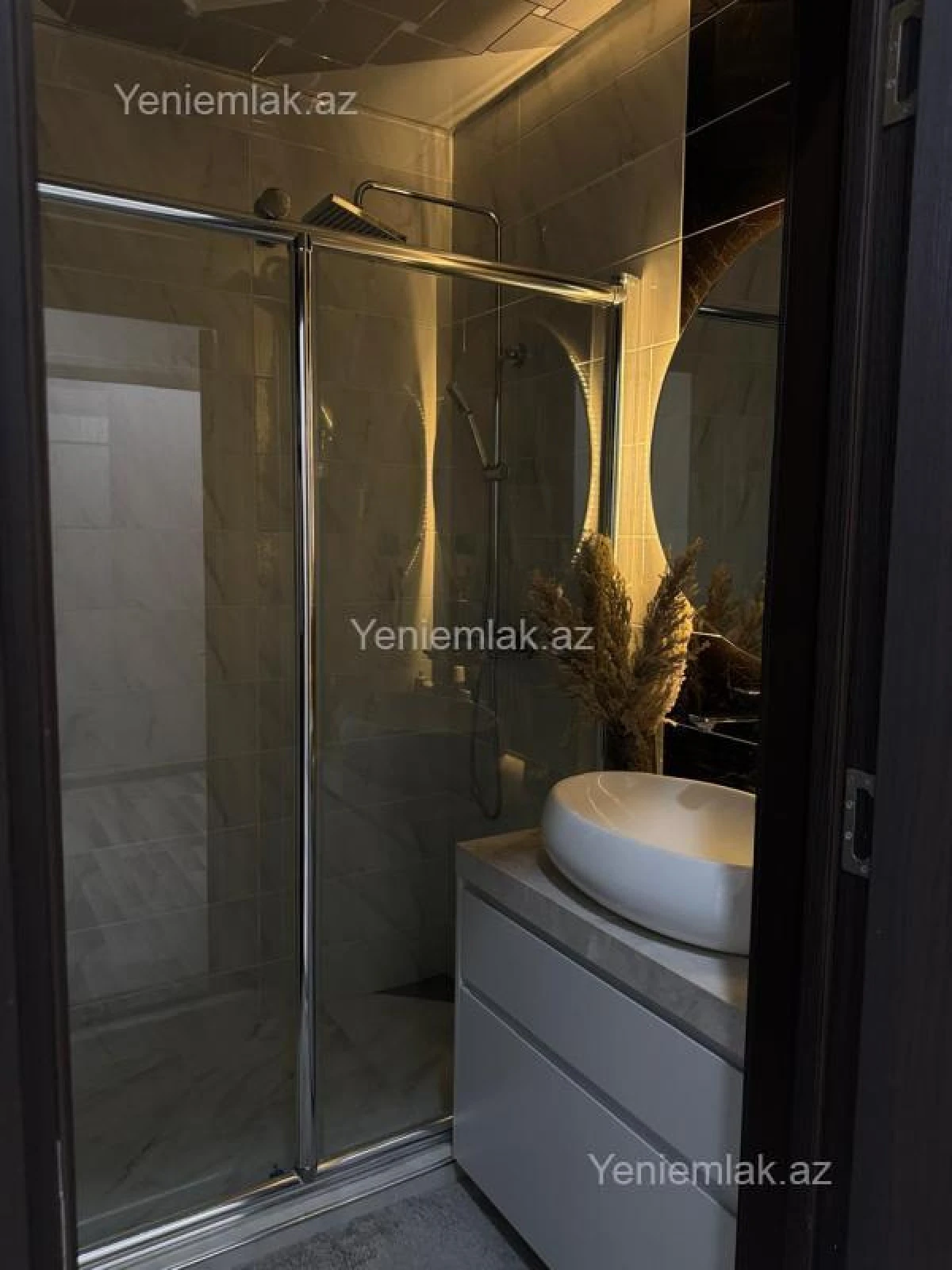 Satılır 3 otaqlı yeni tikili 110 m²