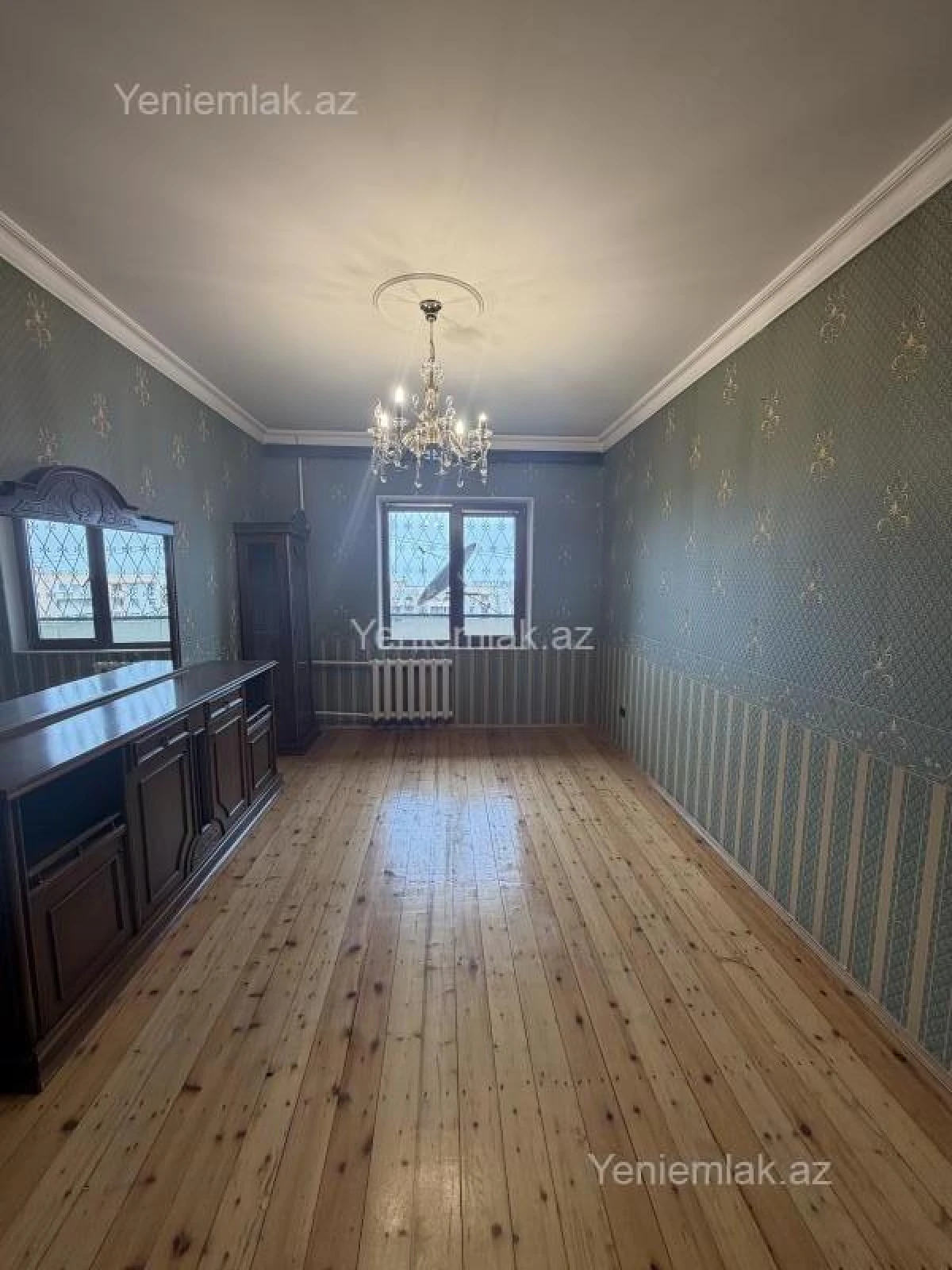 Satılır 4 otaqlı köhnə tikili 112 m²