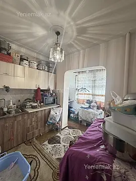 Satılır 2 otaqlı köhnə tikili 62 m²
