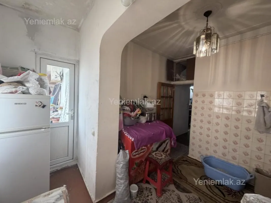 Satılır 2 otaqlı köhnə tikili 62 m²