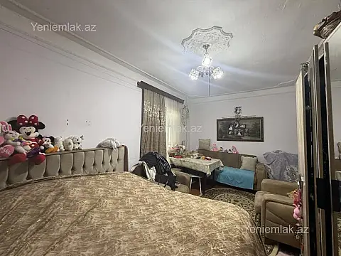 Satılır 2 otaqlı köhnə tikili 62 m²