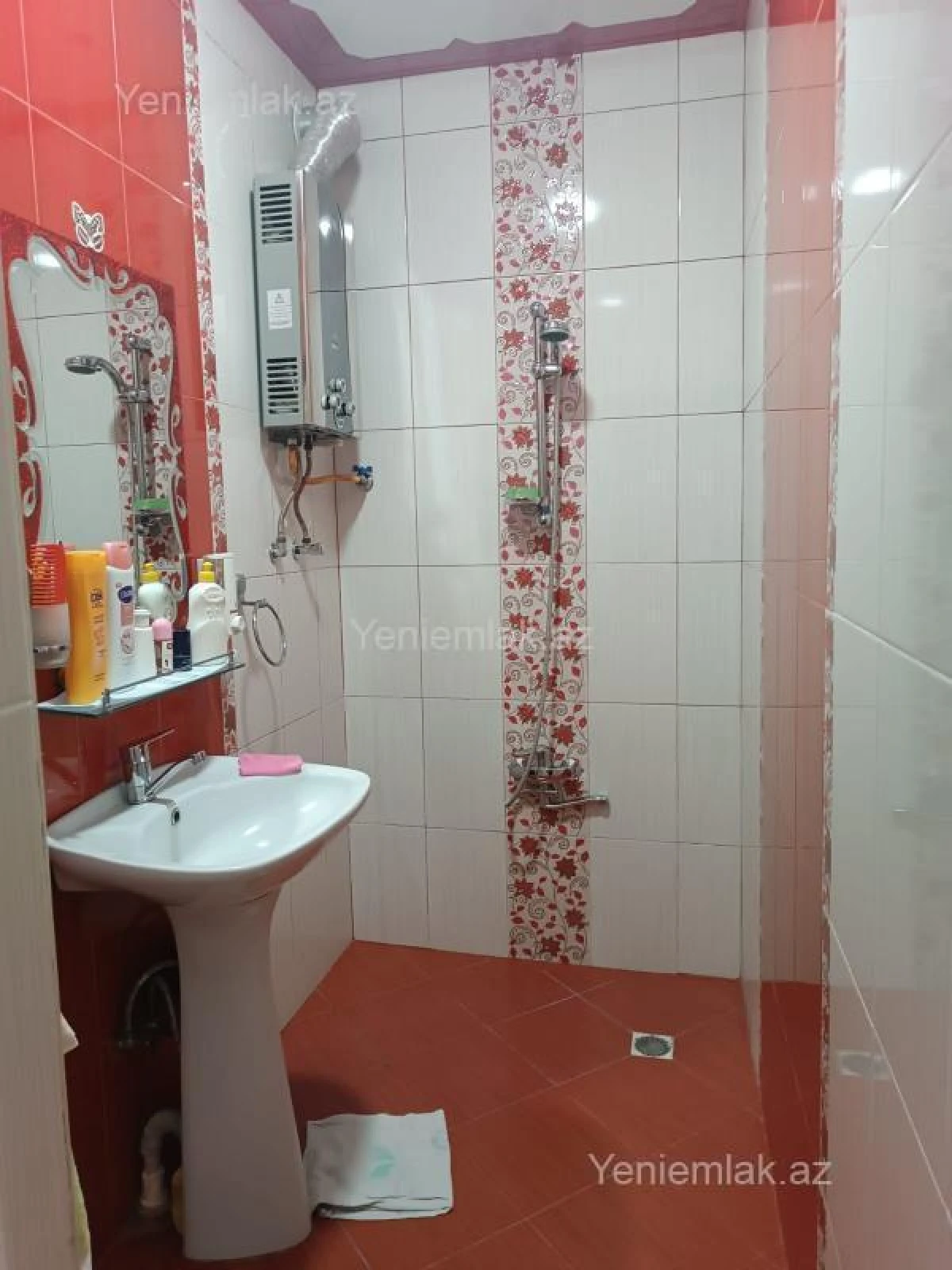 Satılır 3 otaqlı köhnə tikili 80 m²