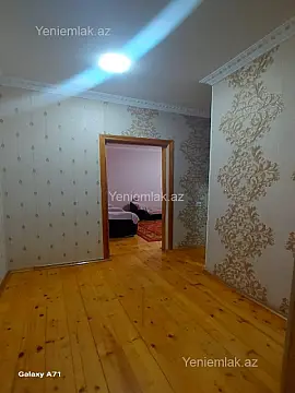 Satılır 3 otaqlı köhnə tikili 80 m²