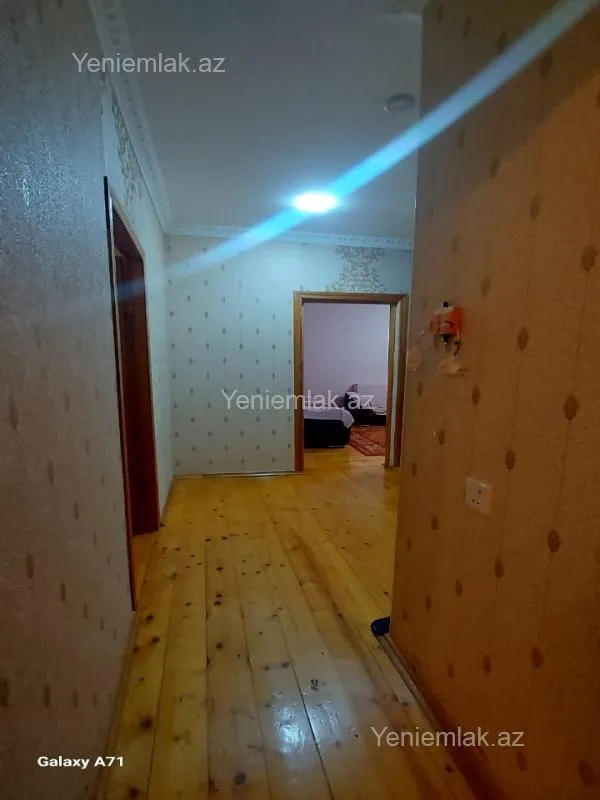Satılır 3 otaqlı köhnə tikili 80 m²