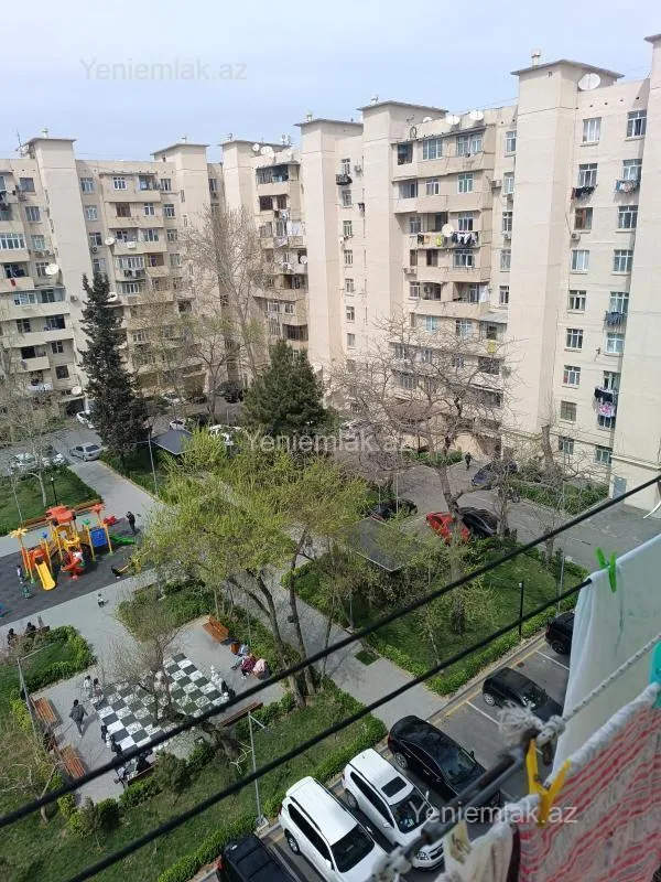 Satılır 3 otaqlı köhnə tikili 80 m²