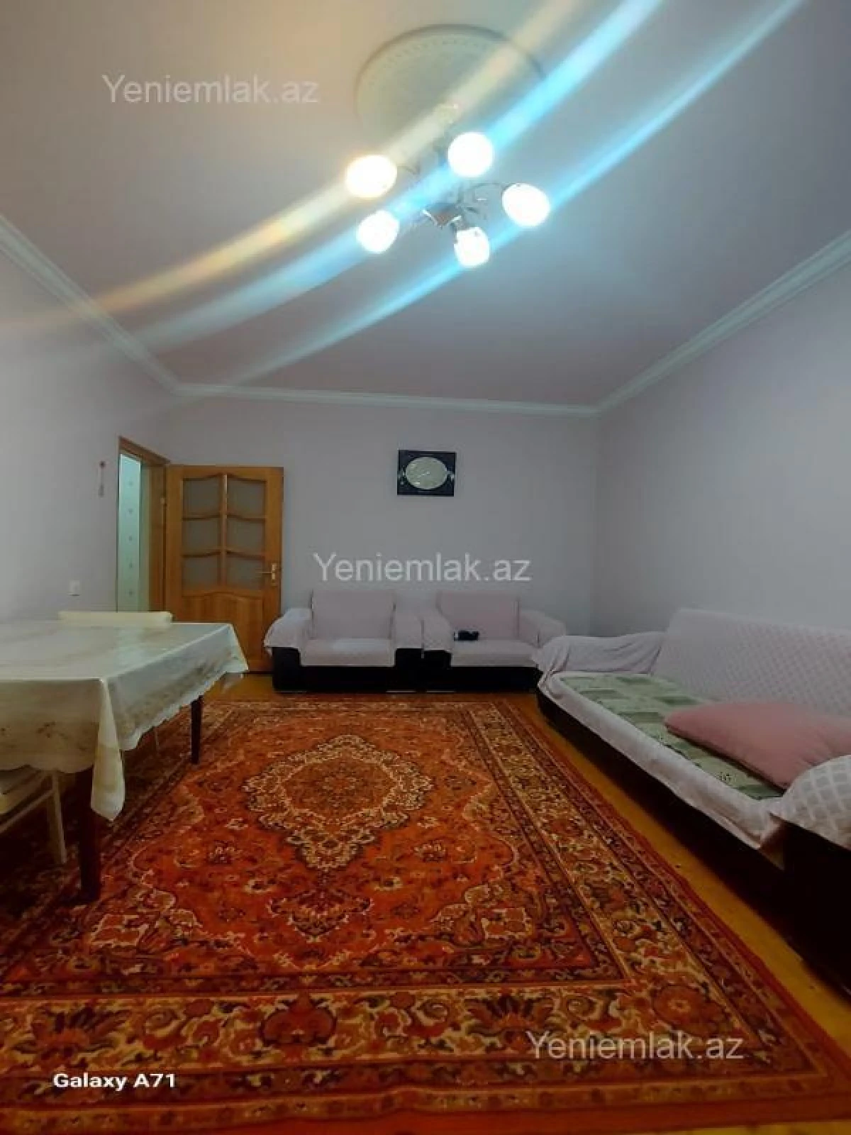 Satılır 3 otaqlı köhnə tikili 80 m²