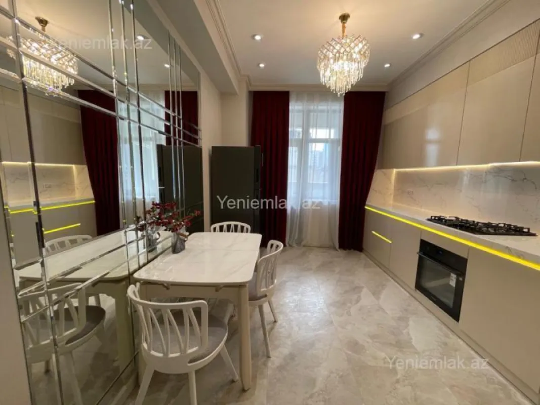 Satılır 3 otaqlı yeni tikili 111.2 m²