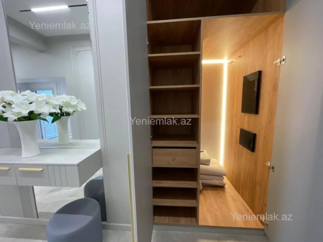 Satılır 3 otaqlı yeni tikili 111.2 m²