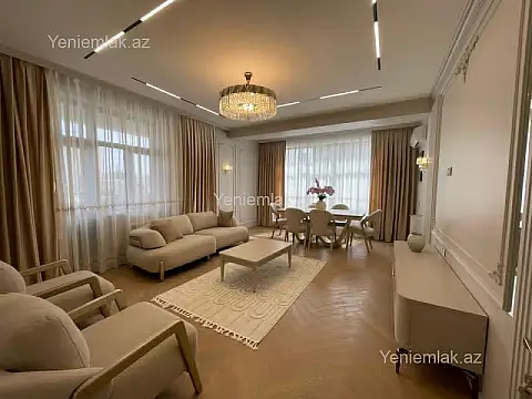 Satılır 3 otaqlı yeni tikili 111.2 m²