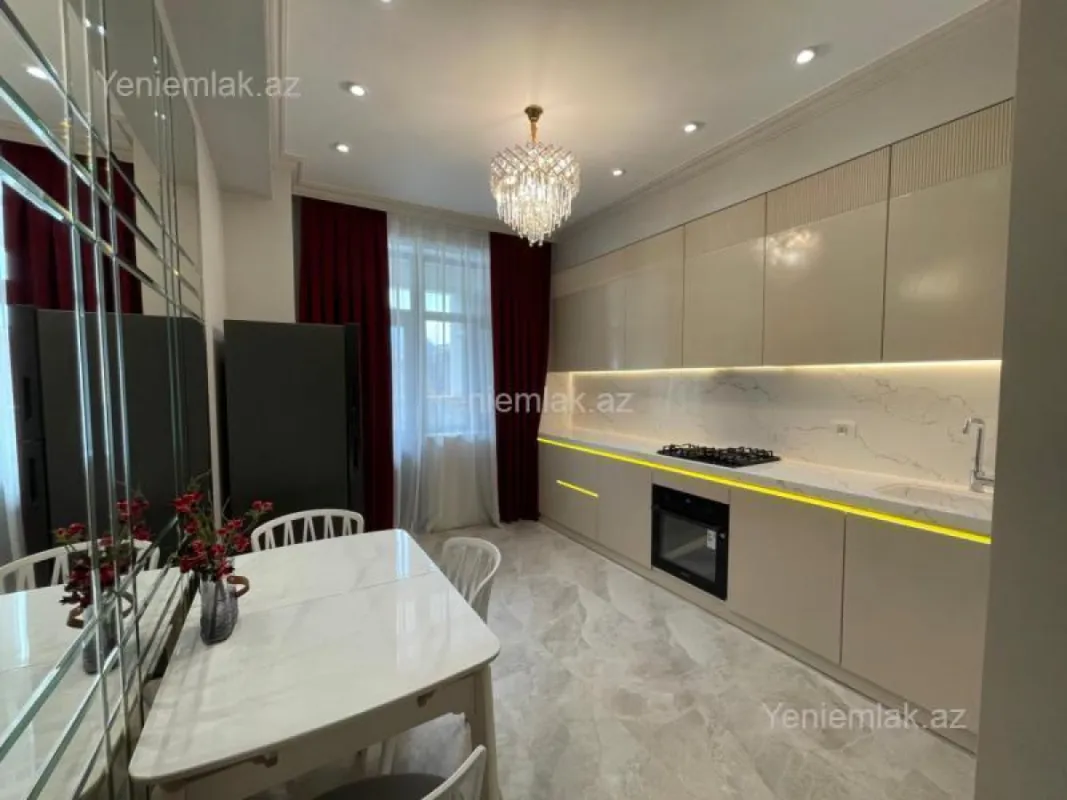 Satılır 3 otaqlı yeni tikili 111.2 m²