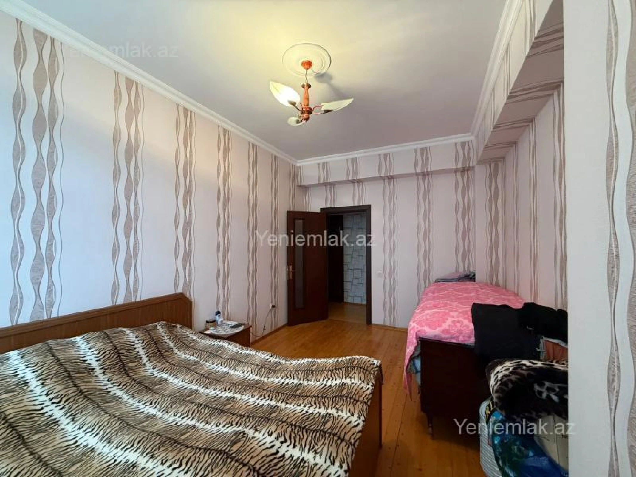 Satılır 3 otaqlı yeni tikili 110 m²