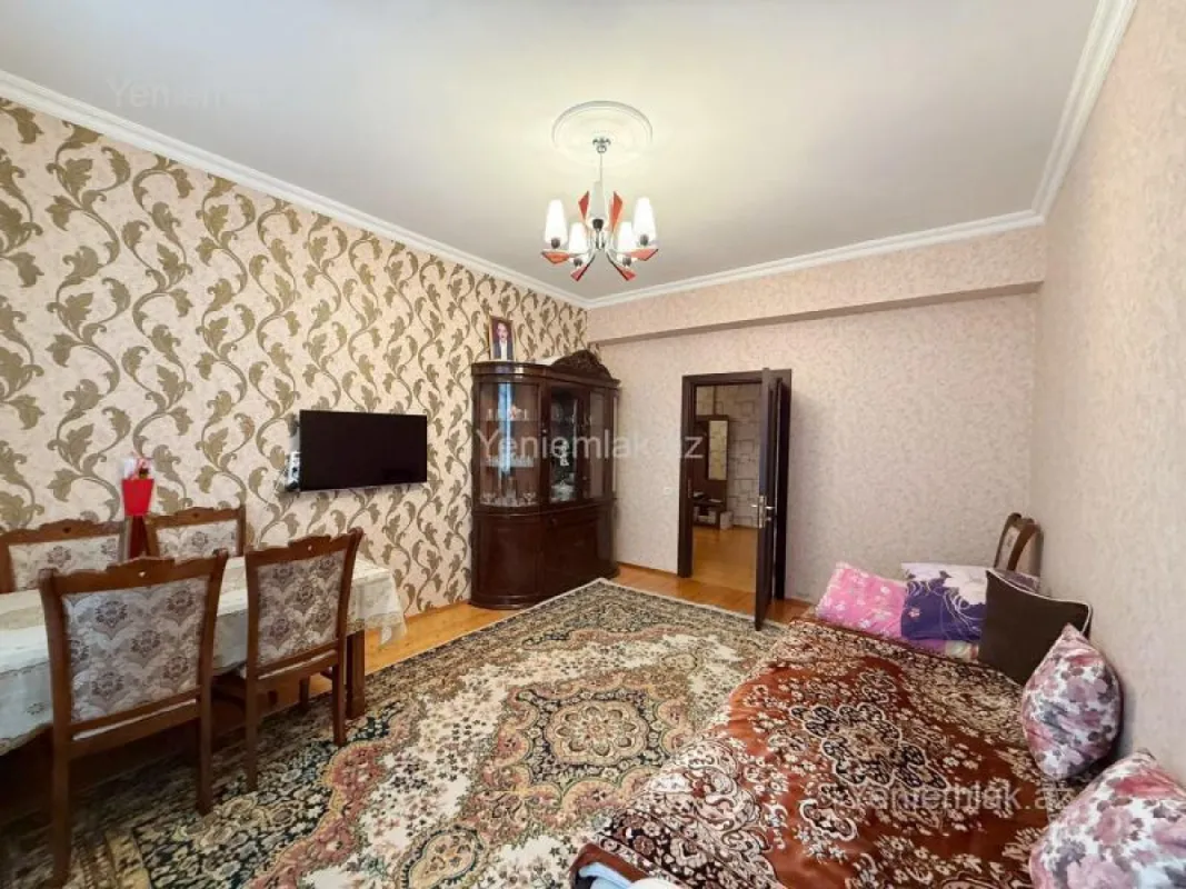 Satılır 3 otaqlı yeni tikili 110 m²