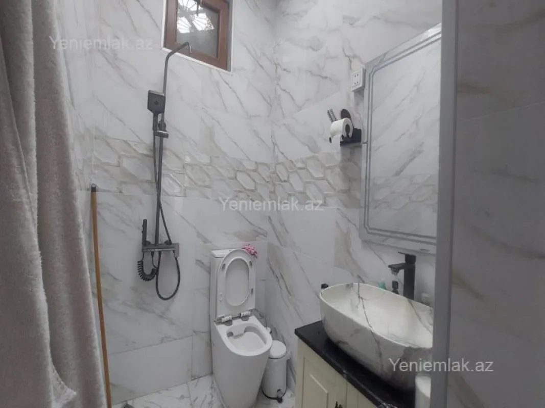 Satılır 2 otaqlı həyət evi 50 m²