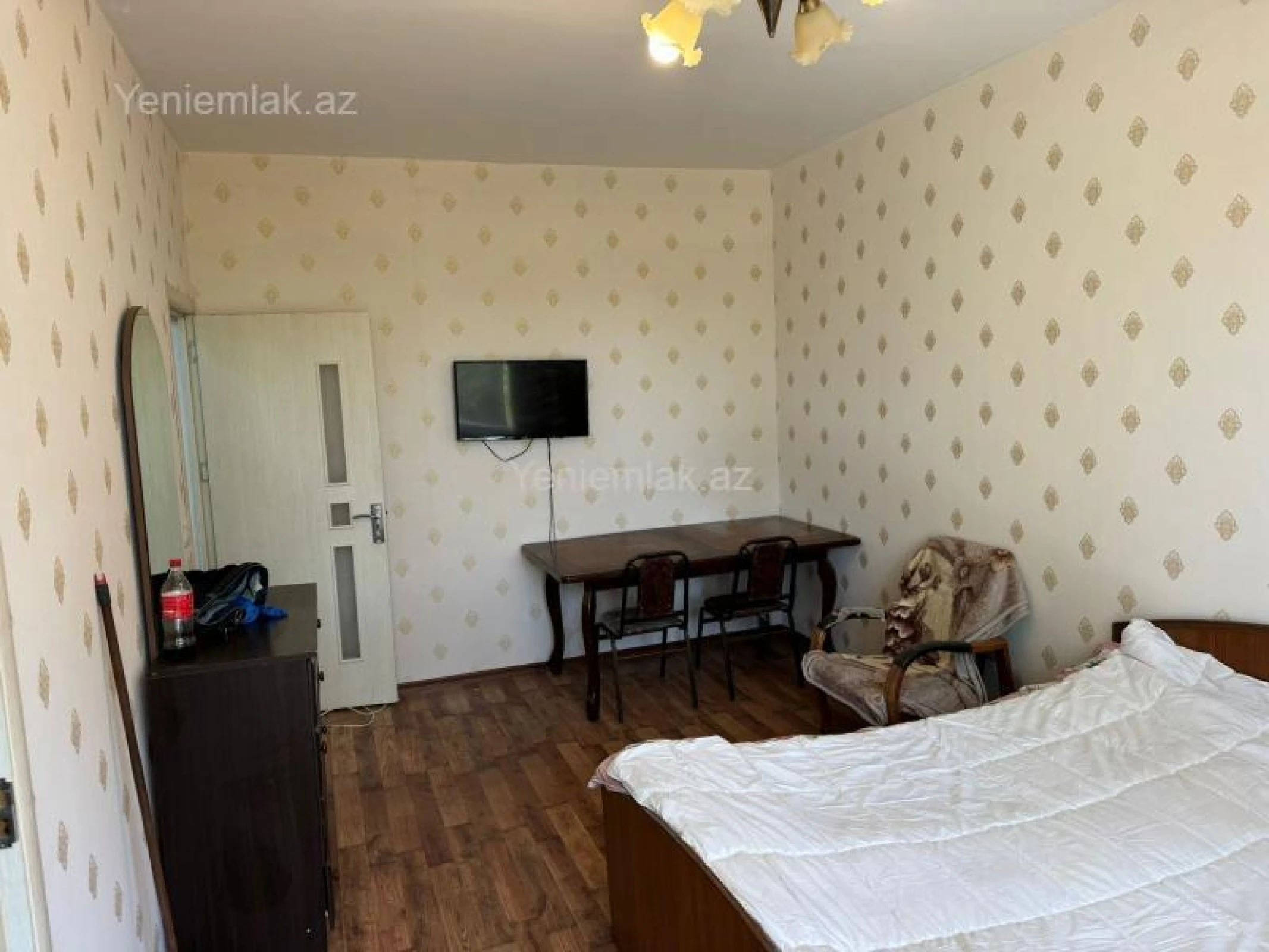 Satılır 1 otaqlı köhnə tikili 35 m²