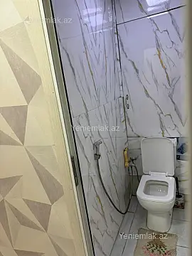 Satılır 1 otaqlı köhnə tikili 35 m²