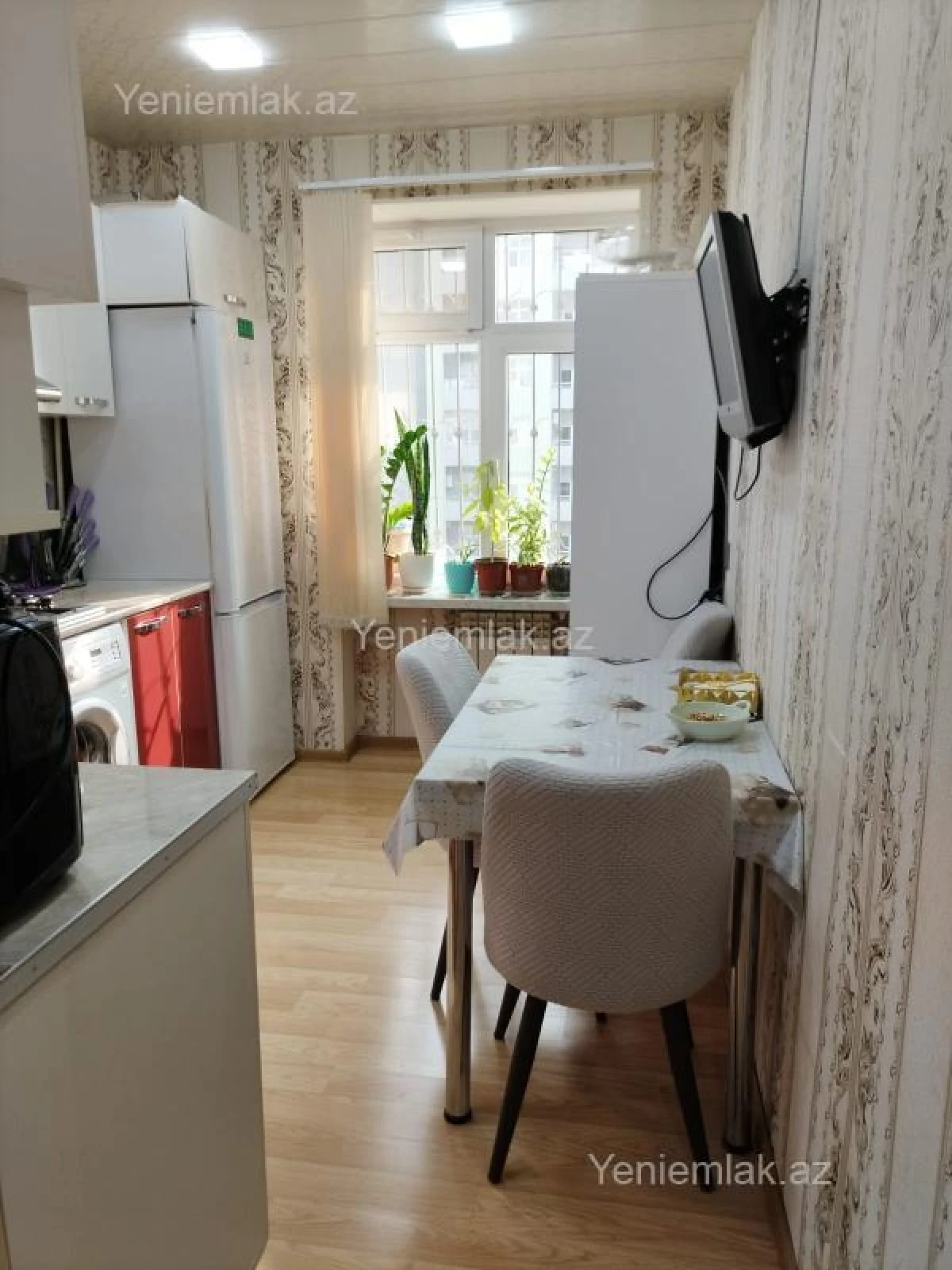 Satılır 3 otaqlı köhnə tikili 55 m²