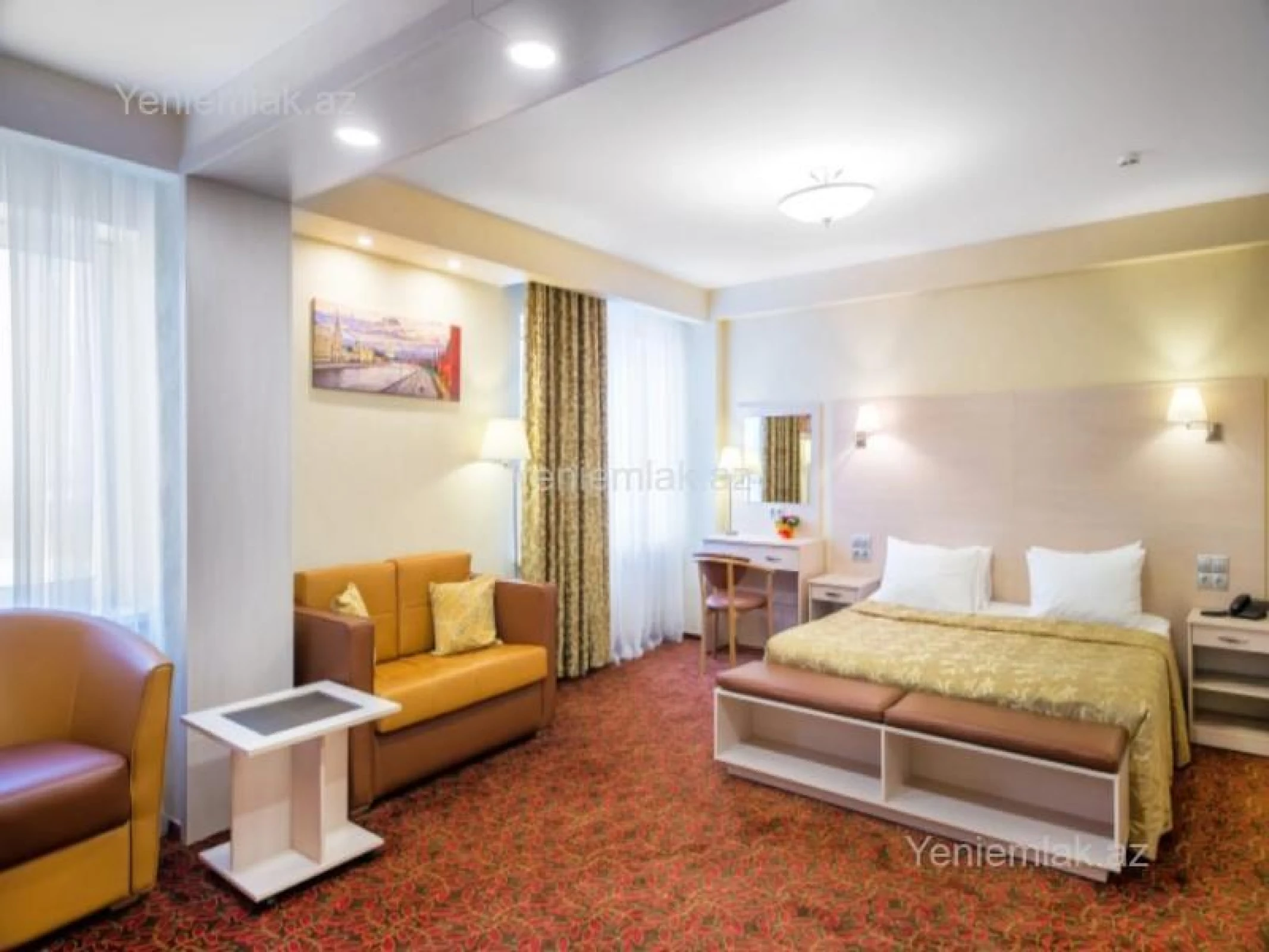 Satılır 16 otaqlı obyekt 4500 m²