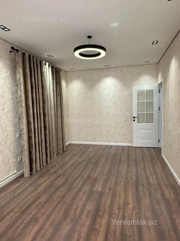 Satılır 2 otaqlı köhnə tikili 42 m²