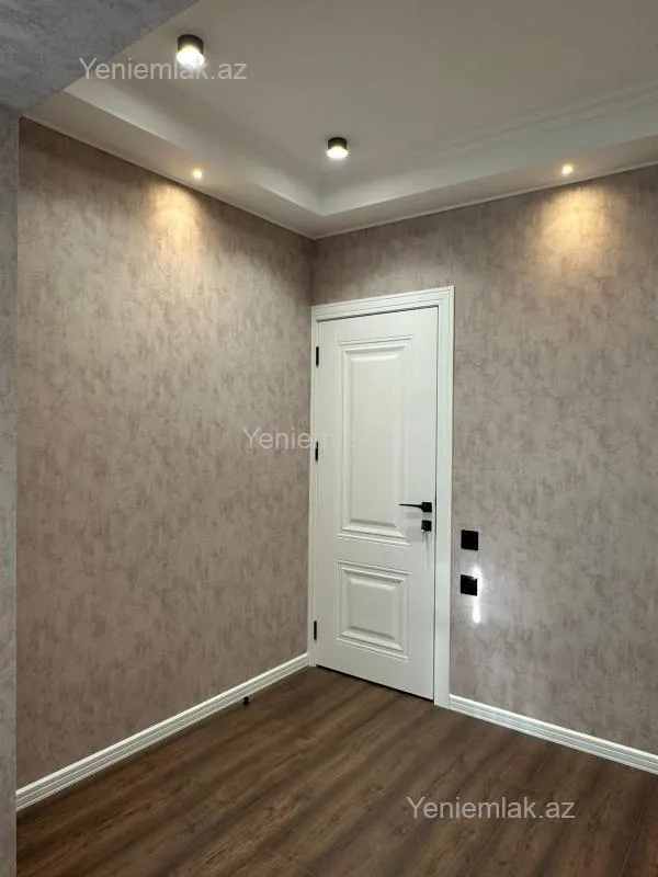 Satılır 2 otaqlı köhnə tikili 42 m²
