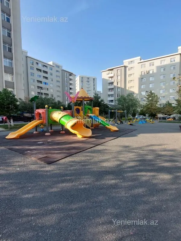 Satılır 3 otaqlı yeni tikili 93 m²