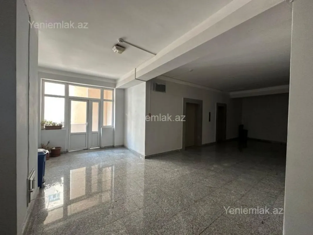 Satılır 3 otaqlı yeni tikili 152 m²