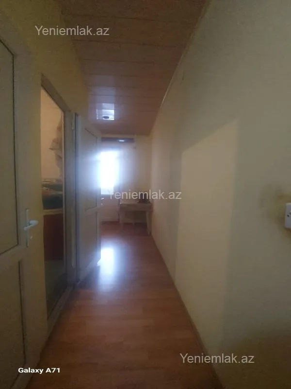 Satılır 3 otaqlı köhnə tikili 80 m²