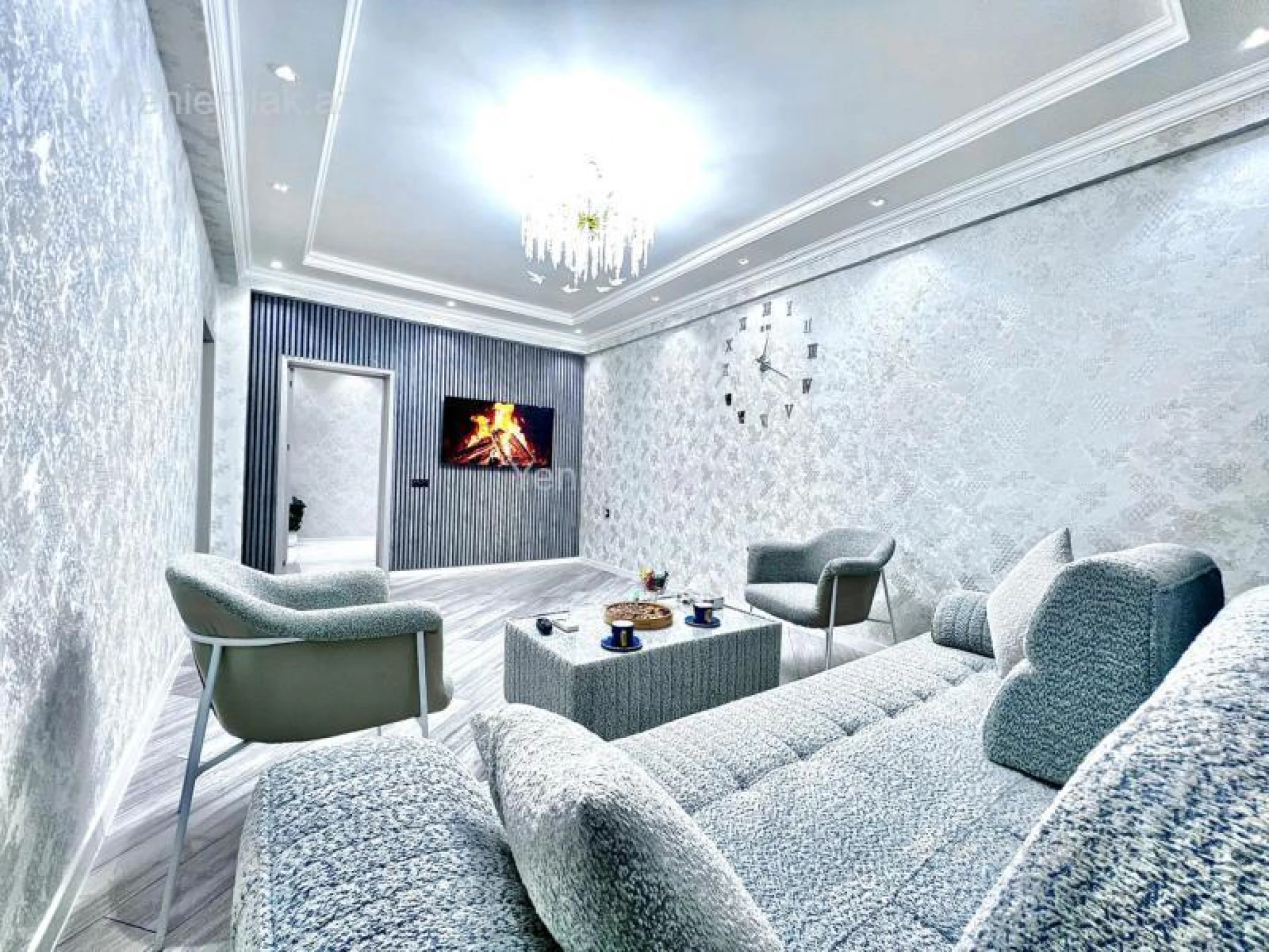Satılır 2 otaqlı yeni tikili 75 m²
