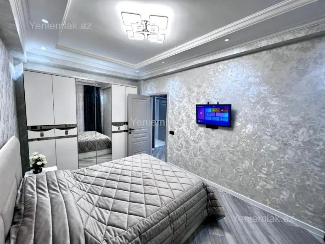 Satılır 2 otaqlı yeni tikili 75 m²