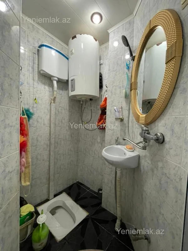 Satılır 3 otaqlı köhnə tikili 85 m²