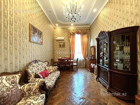 Satılır 3 otaqlı köhnə tikili 85 m²