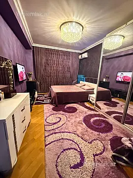 Satılır 3 otaqlı yeni tikili 125 m²