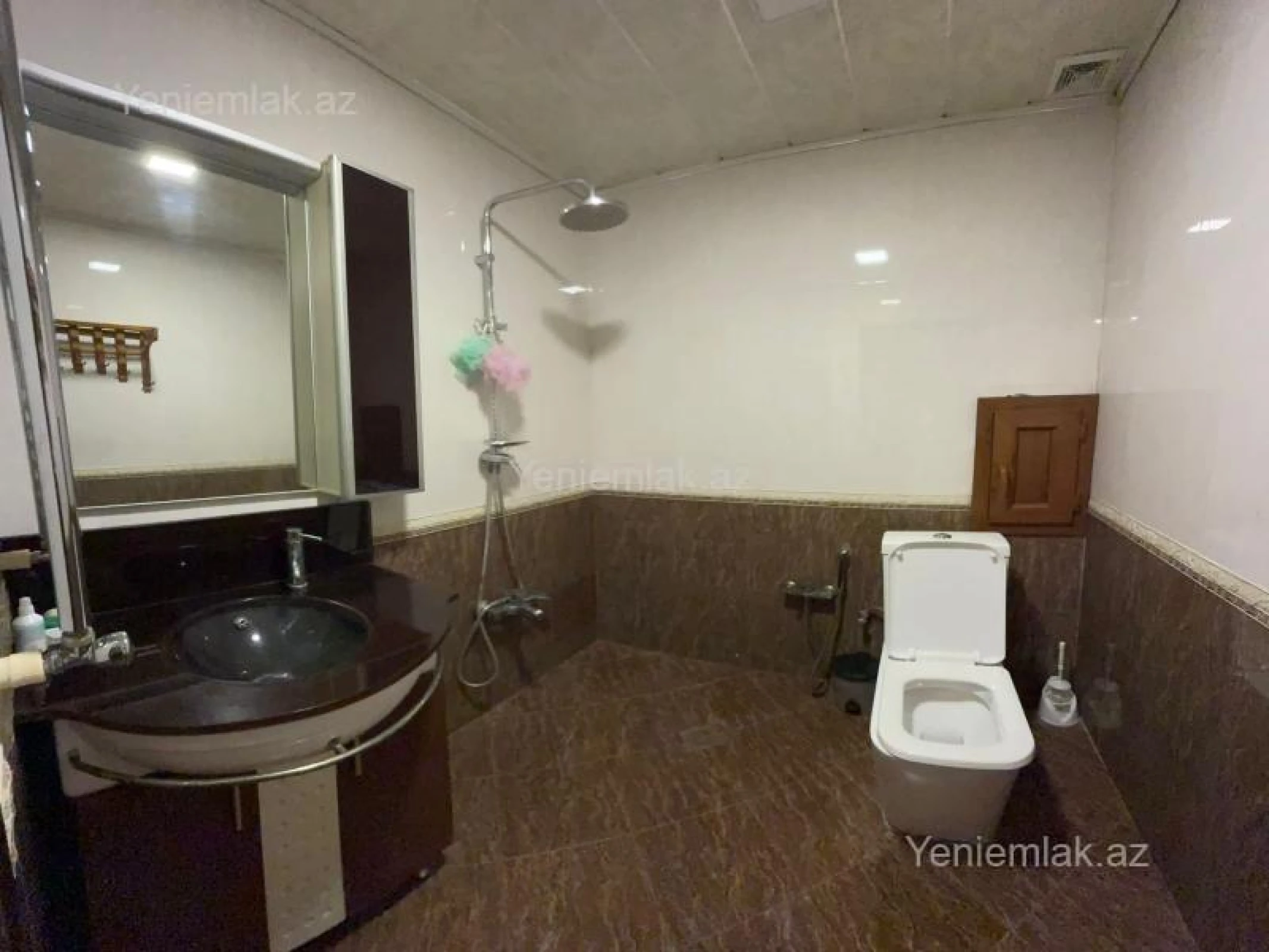 Satılır 3 otaqlı yeni tikili 125 m²