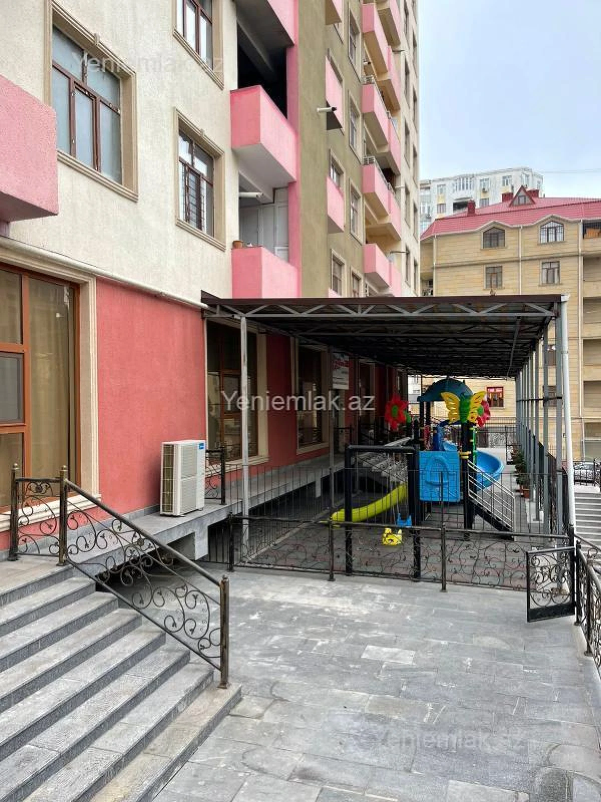 Satılır 2 otaqlı obyekt 110 m²