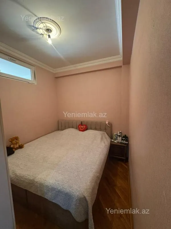 Satılır 3 otaqlı yeni tikili 105 m²