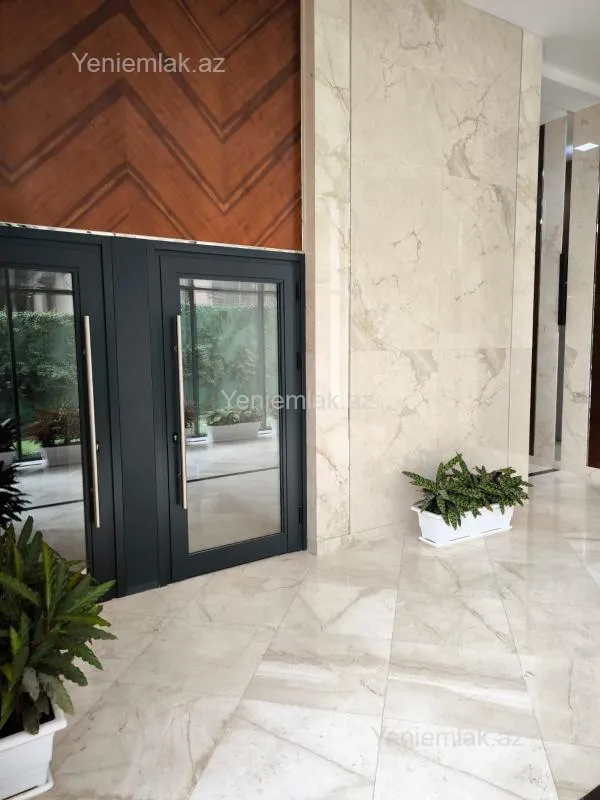 Satılır 2 otaqlı yeni tikili 74 m²