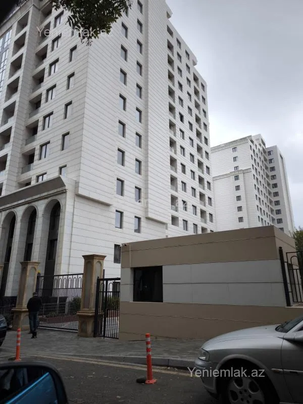 Satılır 2 otaqlı yeni tikili 74 m²