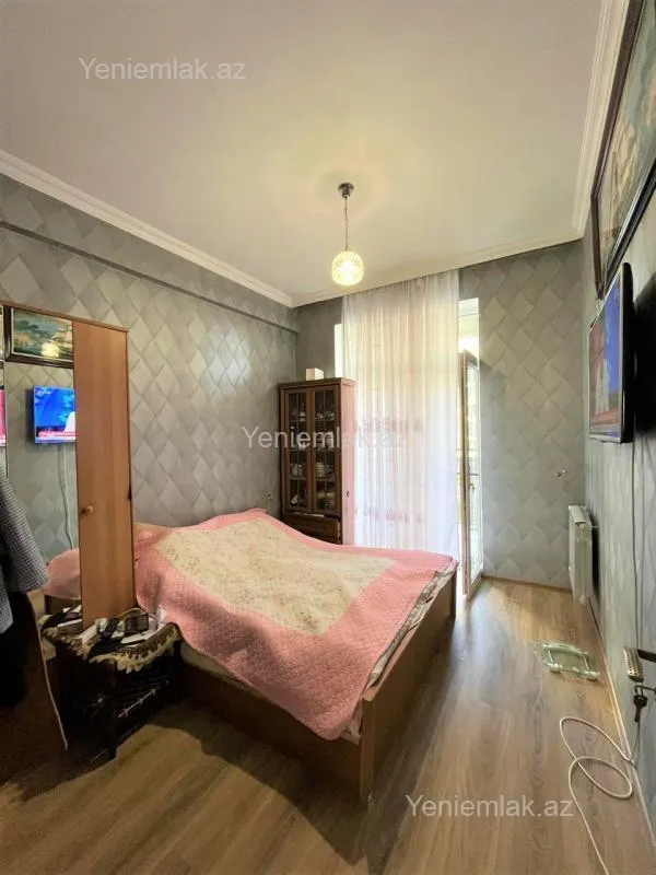 Satılır 4 otaqlı yeni tikili 120 m²