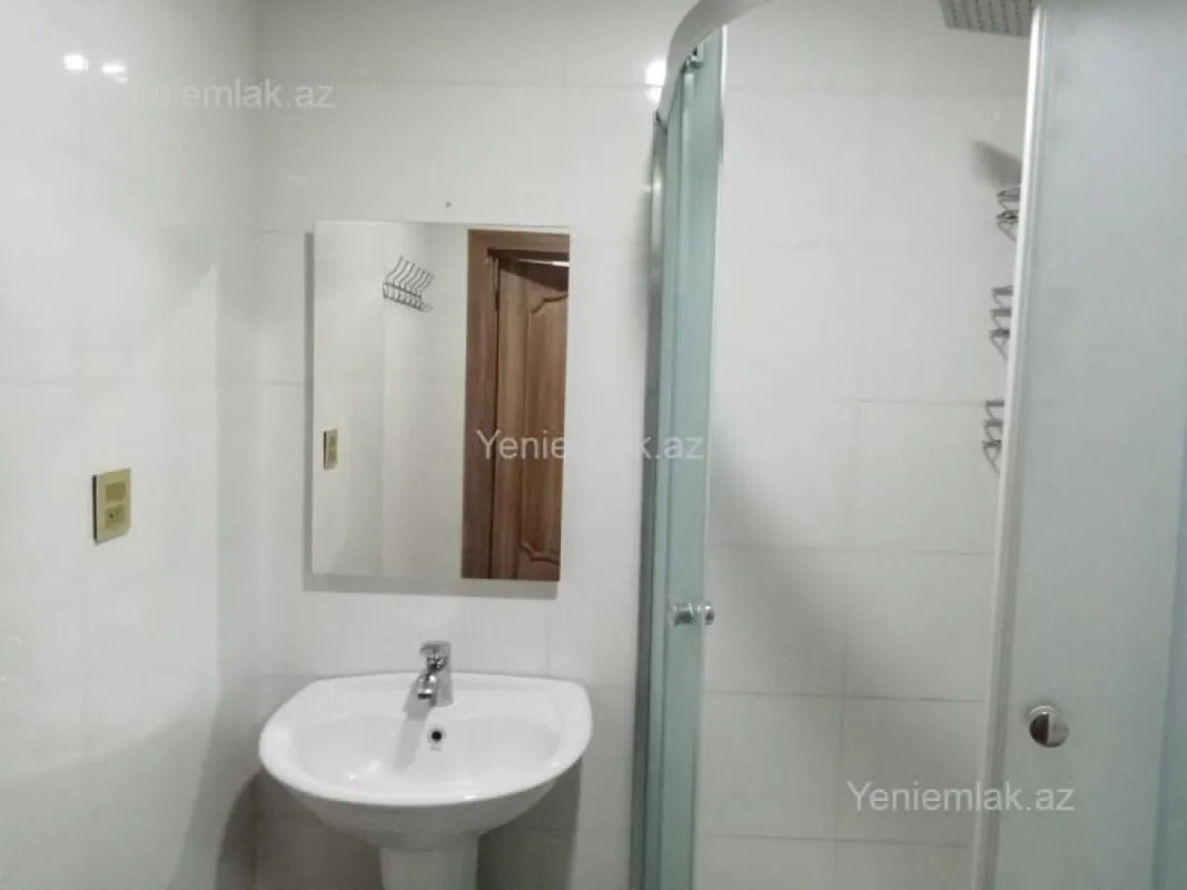 Satılır 4 otaqlı yeni tikili 120 m²
