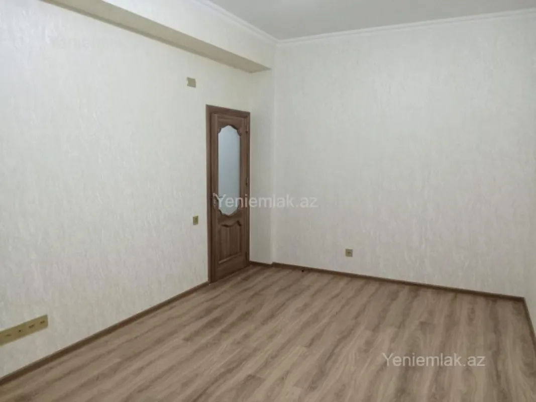 Satılır 4 otaqlı yeni tikili 120 m²