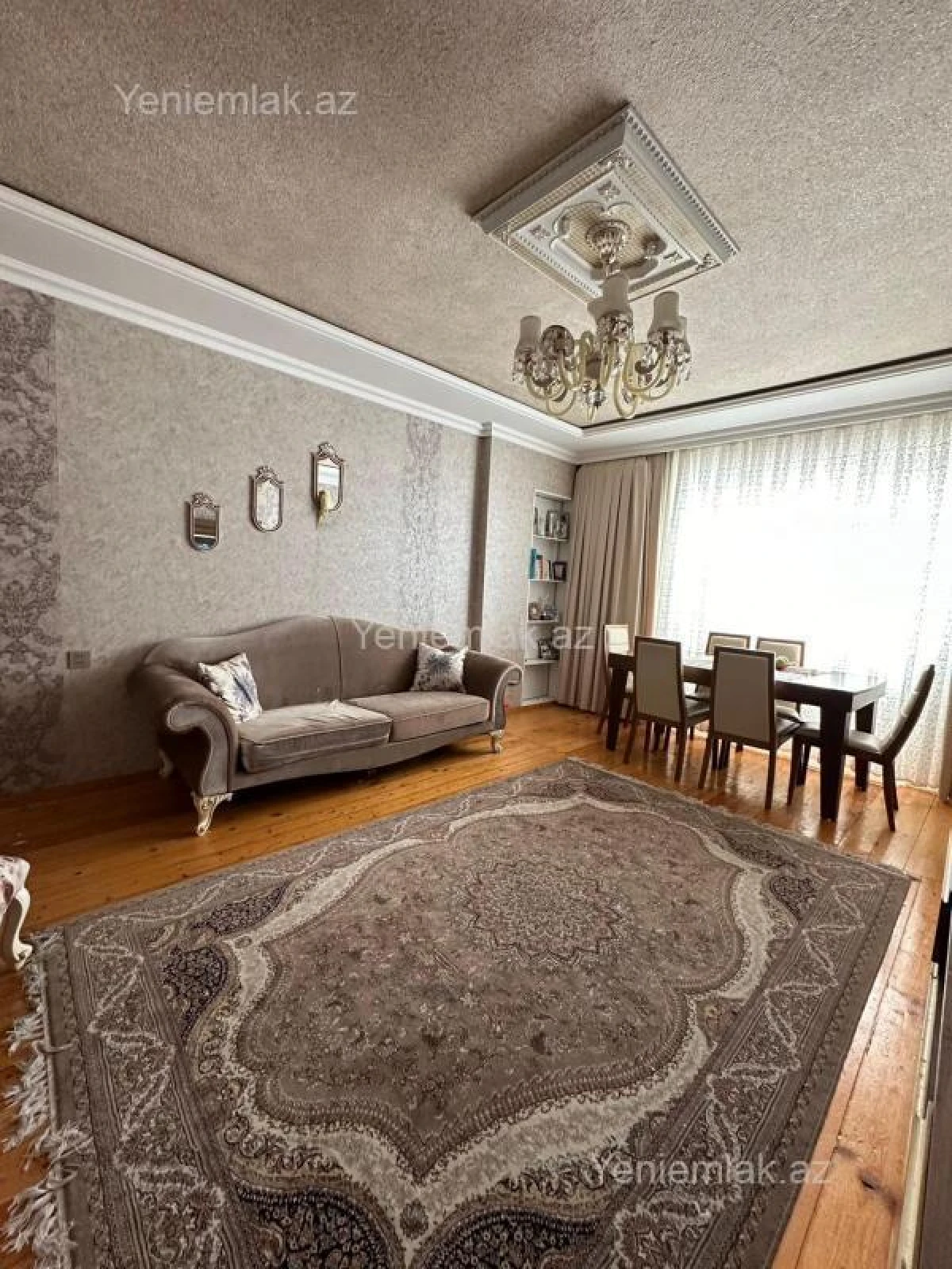 Satılır 2 otaqlı köhnə tikili 64 m²